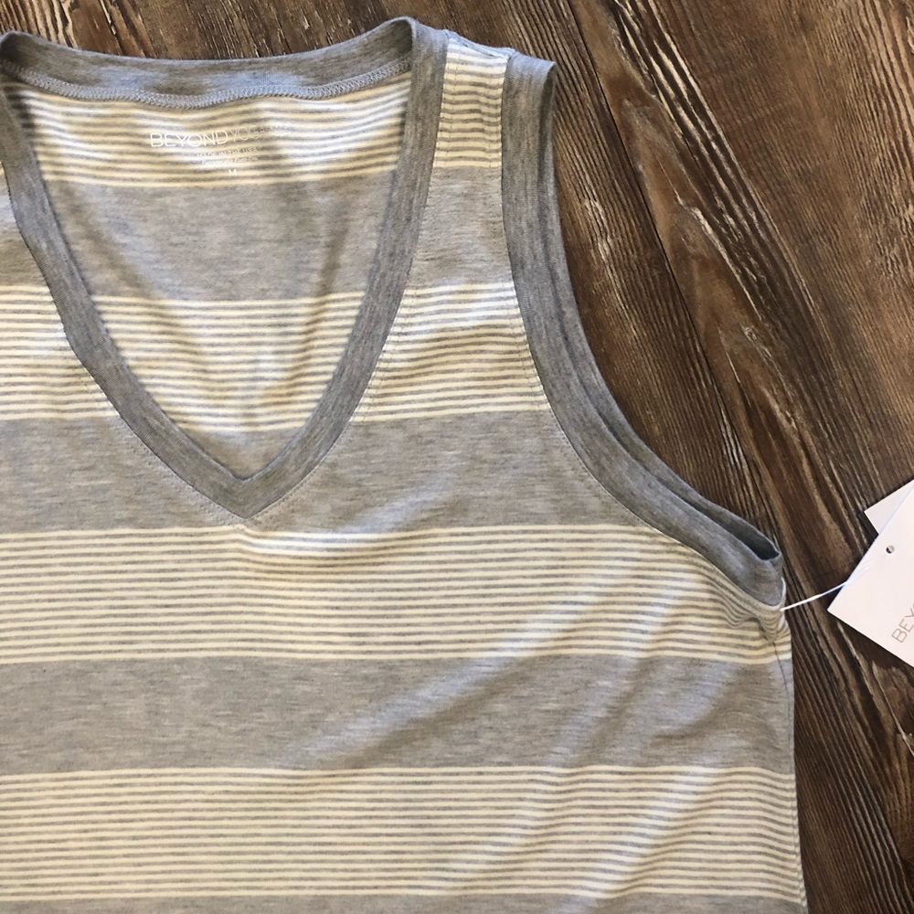 Beyond Yoga Plain and Simple Tank - Picture 3 of 3